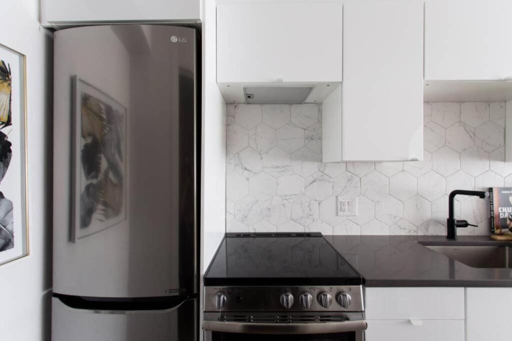 Wonderful Studio In Little Italy With Full Bath By Den Stays مونتريال المظهر الخارجي الصورة